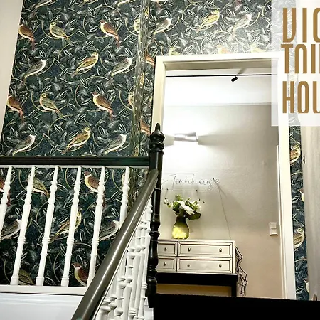 Vios Townhouse Klothilde Am Park Daire *